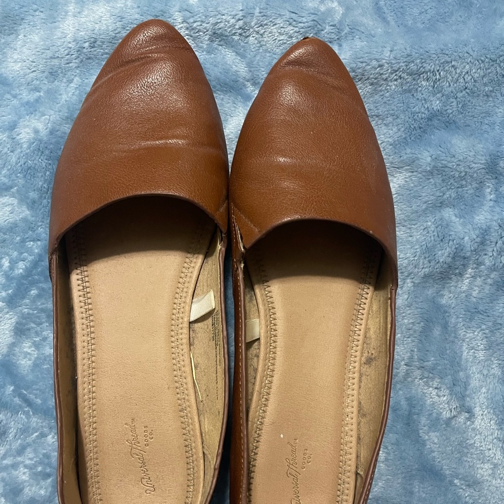 Universal Thread pointed toe ballet flats